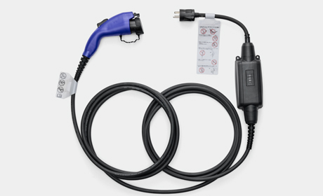 普通充電器（Honda EV Charger）｜便利＆快適｜N-VAN e:｜Honda Access