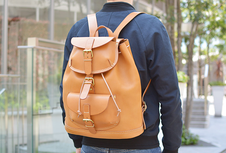 ハードレザーで豪快に仕上げた迫力のリュックサック / 革鞄のHERZ