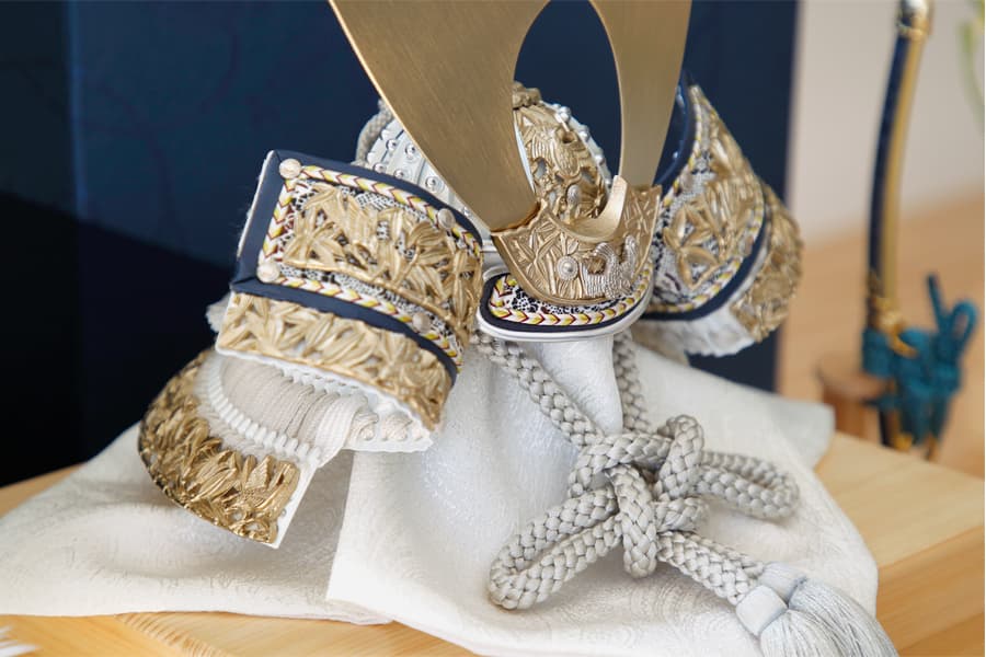 五月人形 Premium兜 - 竹雀之兜シャンパンゴールド - 光彩