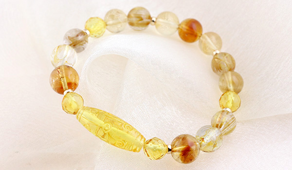 金運天珠ブレス（アンバー天珠［九眼天珠］・バルト海産ゴールデン