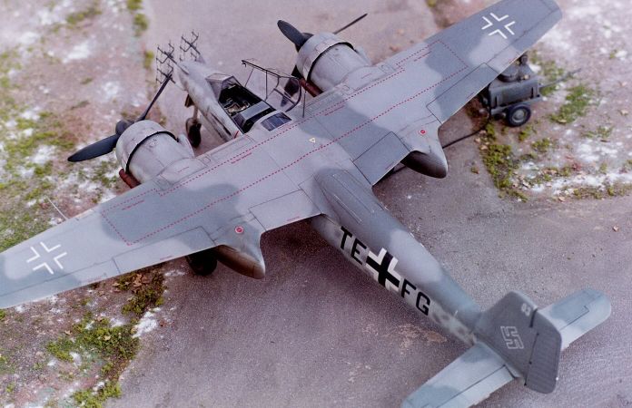 Focke-Wulf Ta 154V-3 Mosquito by Larry Cherniak (Revell-Monogram 1/48)
