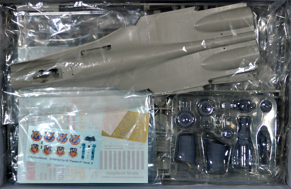 1/48 ミリタリー Su-35 フランカー E 中国人民解放軍空軍 KITTY HAWK