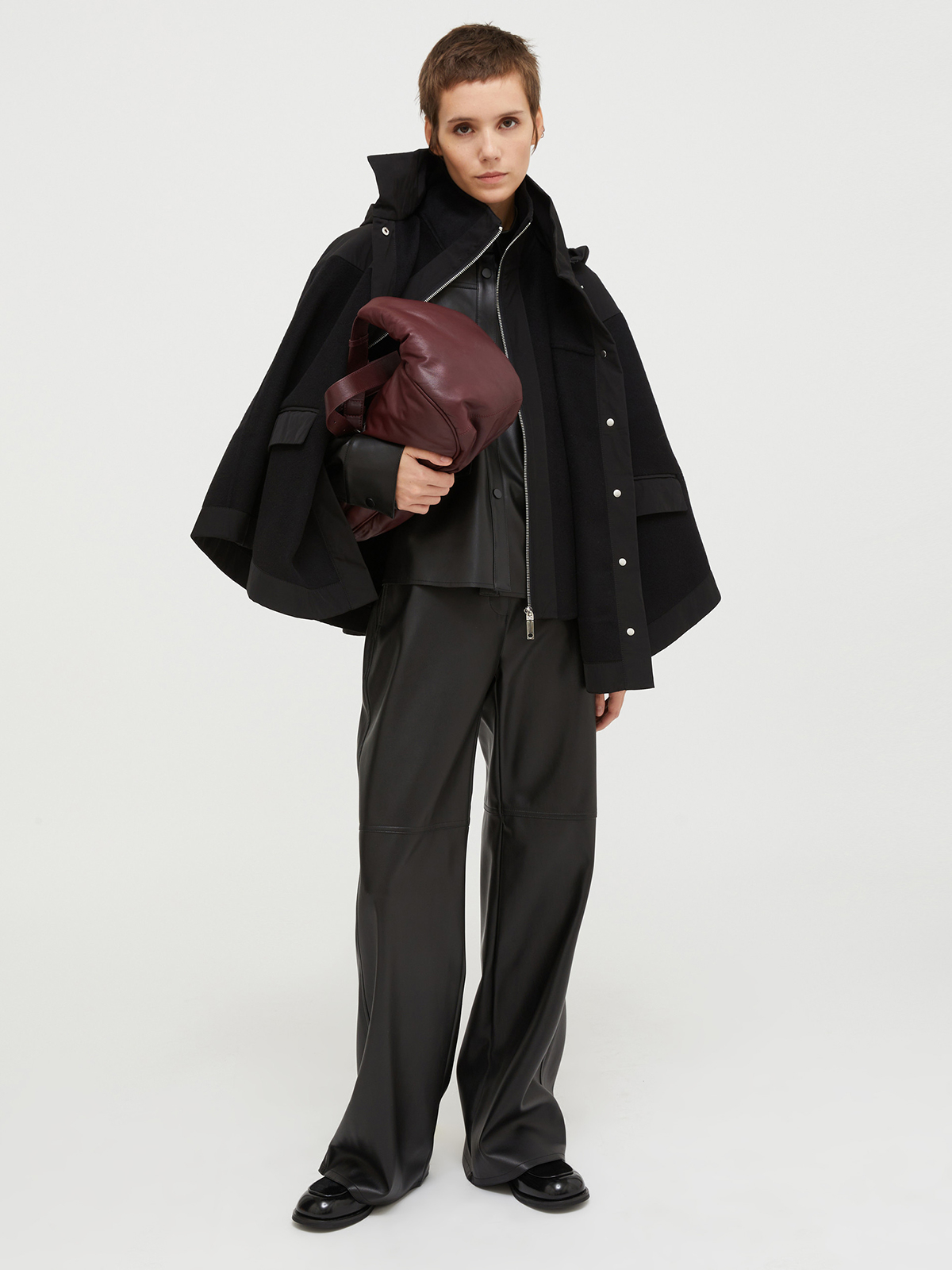 ウール ブレンド ケープ コート｜Intrend (イントレンド) 公式