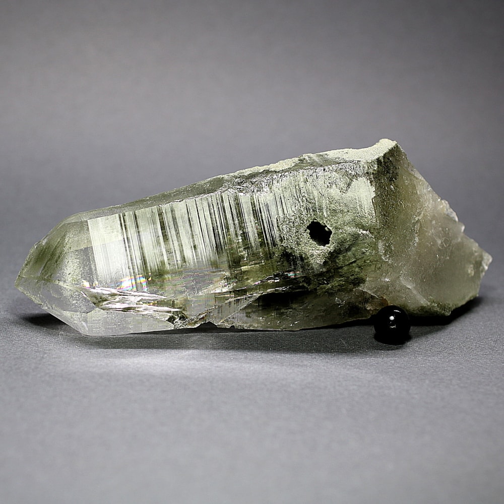 ガネッシュヒマール/ラパ産]ヒマラヤ水晶原石ナチュラルポイント（全長