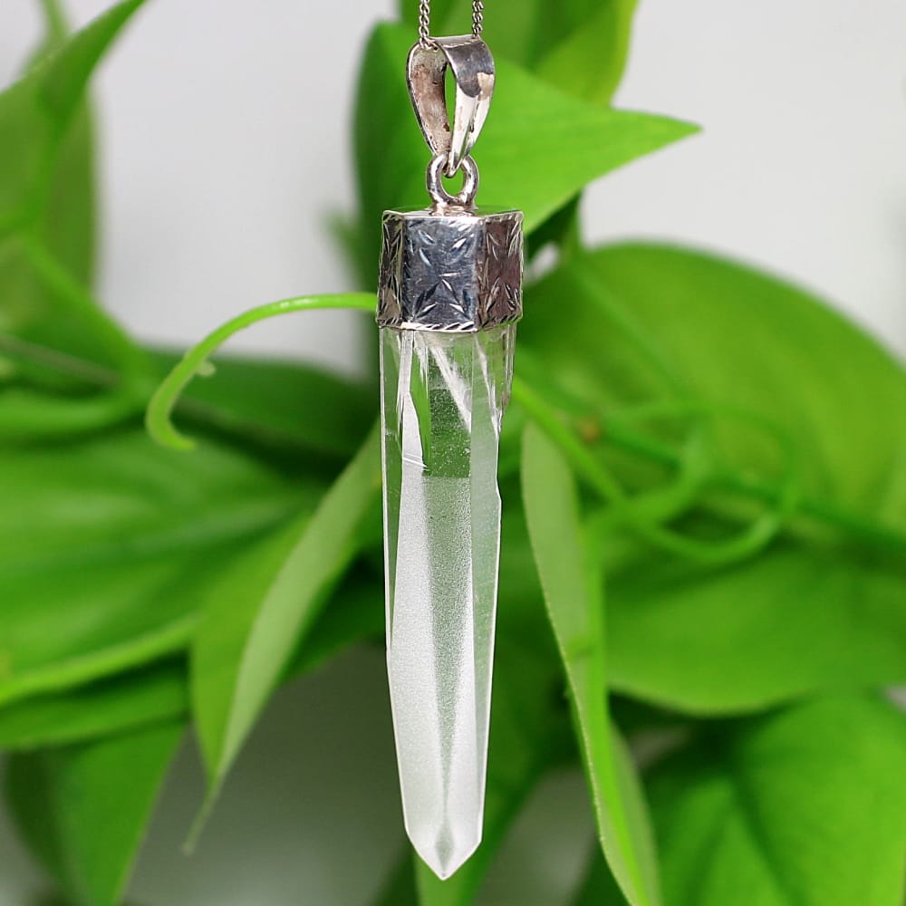 ブラジル/セーラデカブラル産]レムリアンシード未加工原石ペンダント