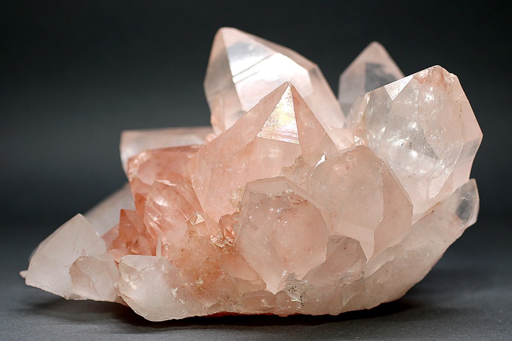 特別価格/インド/マニカラン産]ヒマラヤ水晶クラスター/原石（ピンク