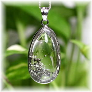 パイライトインクォーツペンダントトップ - 埼玉県吉川市の天然石専門