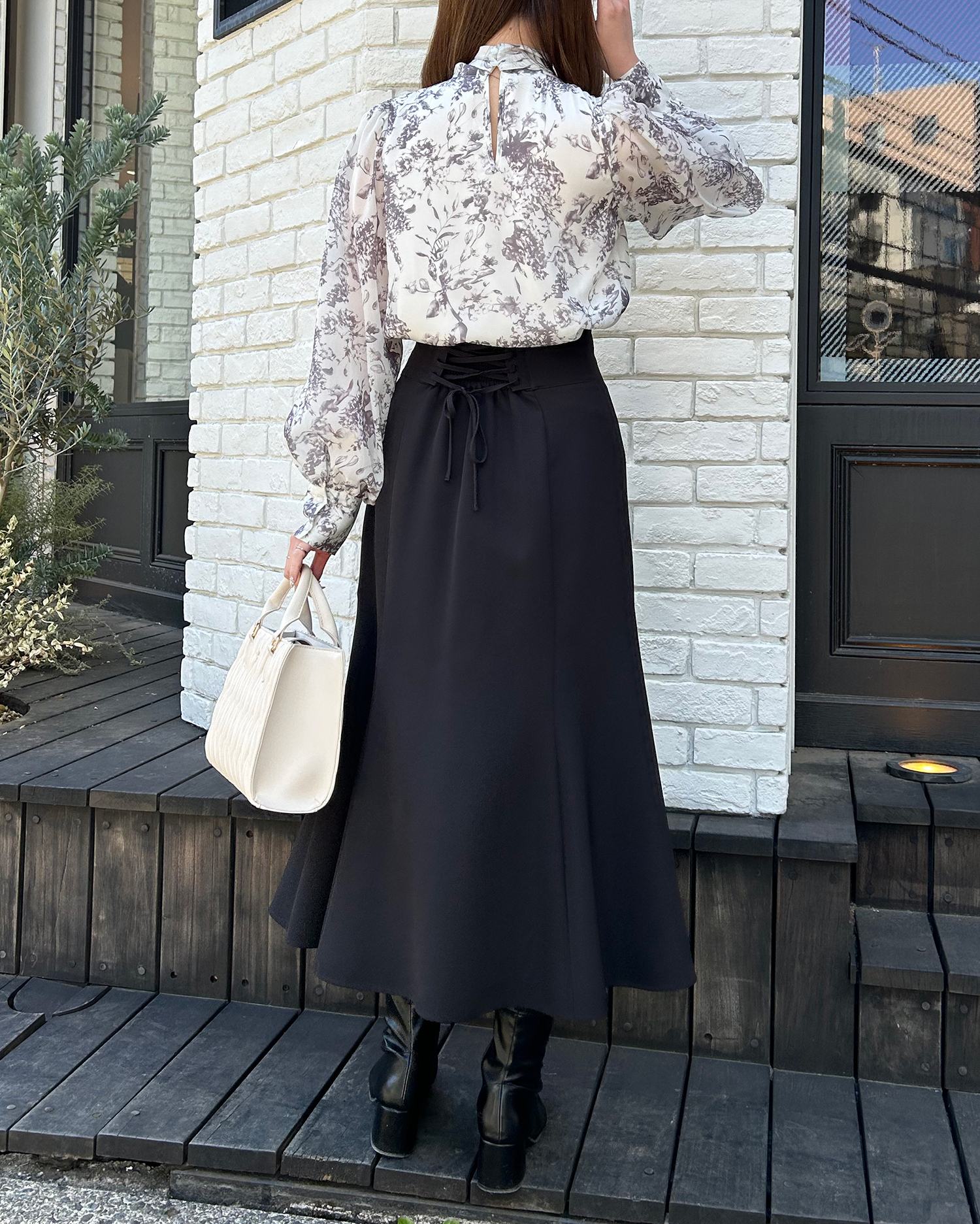 ラメシアー花柄ボウタイブラウス｜INGNI(イング) 公式通販｜INGNI STORE