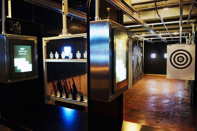 バイオハザード』15周年記念、シューティング・バー「EA」とコラボ