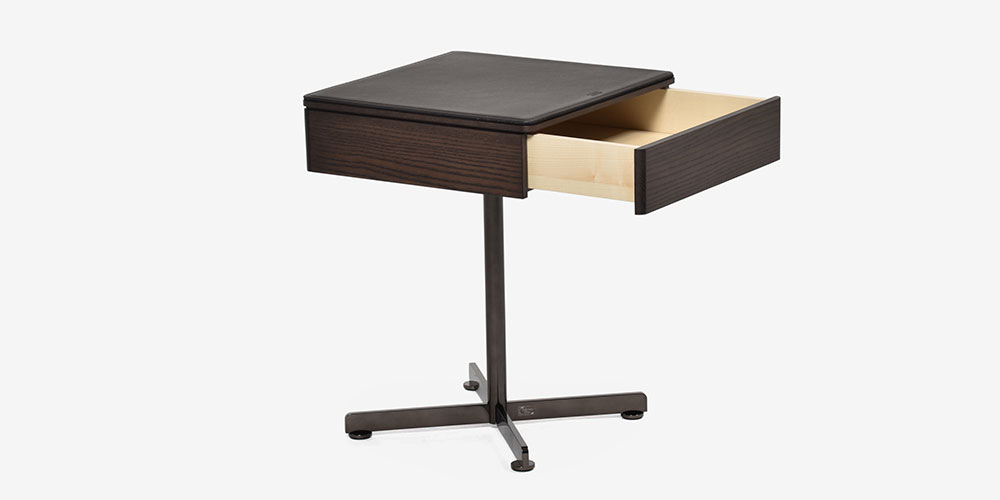 PoltronaFrau（ポルトローナ・フラウ）ナイトテーブル「ボブ ウィズ