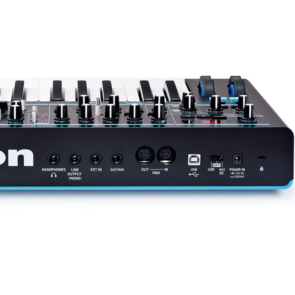 NOVATION Bass Station II アナログシンセ シンセベース ベース