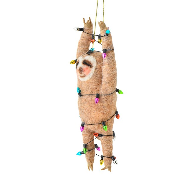 シュールなクリスマス飾り「絡まったナマケモノ」が入荷待ちの人気