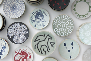 クリエイターと福島の窯元がつくる「大堀相馬焼167のちいさな豆皿