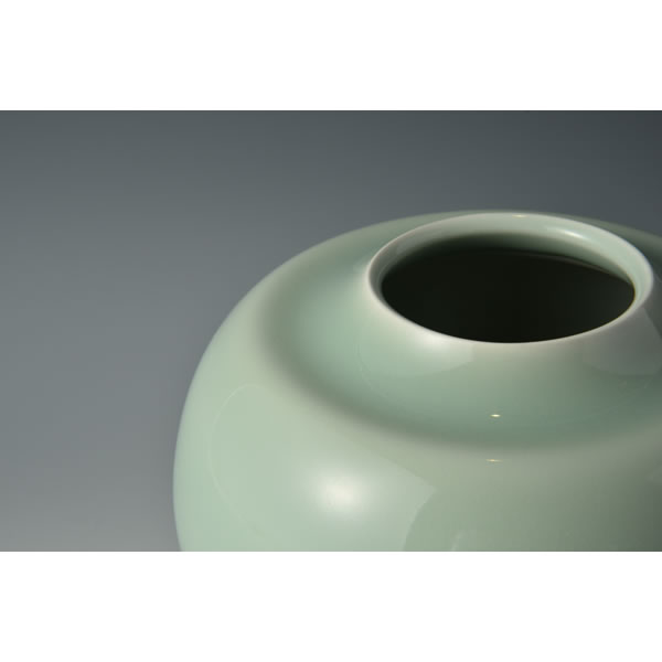 Japan Pottery Net / 青白磁壺