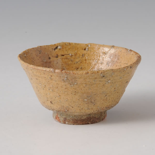 Japan Pottery Net / ぐい呑 (黄伊羅保)