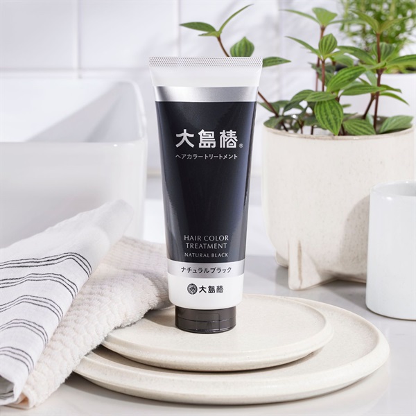 ヘアカラートリートメント ナチュラルブラック | 大島椿公式オンライン