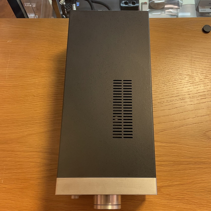 中古品】STAX/ヘッドホン+ヘッドホンアンプ/SR-303+SRM-323Aのご紹介です。