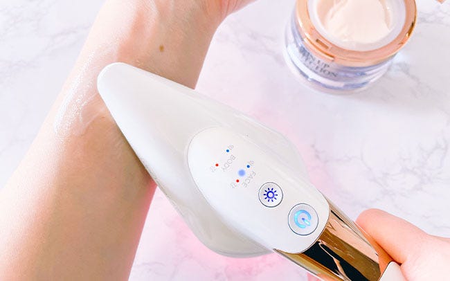 スキンアイロン」の口コミや特徴は？リアルな体験談や評判も紹介