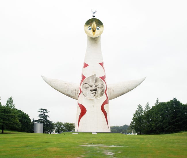 圧倒的な刺激が待ってる！迫力満点の岡本太郎アートに会いに大阪へ行