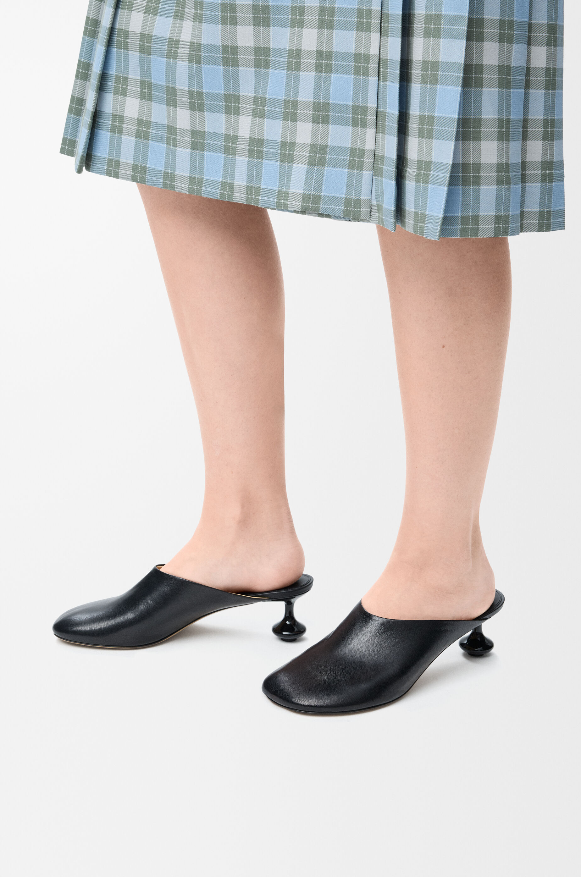 トイ ミュール（ゴート） ブラック - LOEWE Japan official website