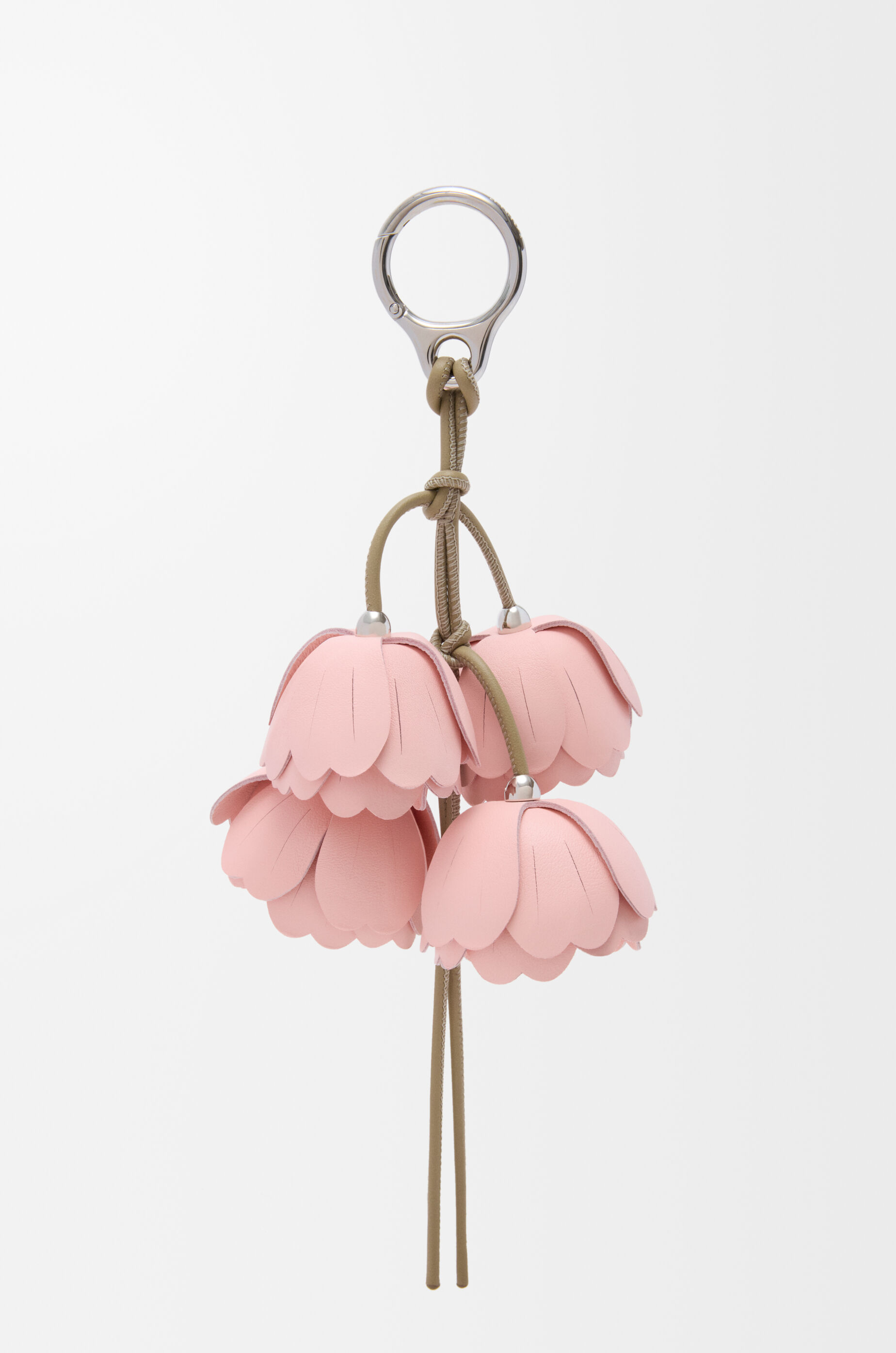 チェリーブロッサム チャーム（カーフ） ピンク - LOEWE Japan