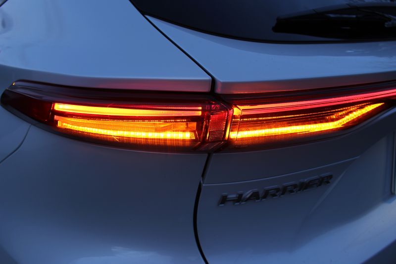 80 ハリアー 純正加工 アッパーテールランプ ウィンカー追加 完成在庫