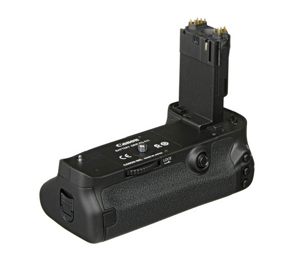Canon 5D mark III camera battery grip | LensGiant