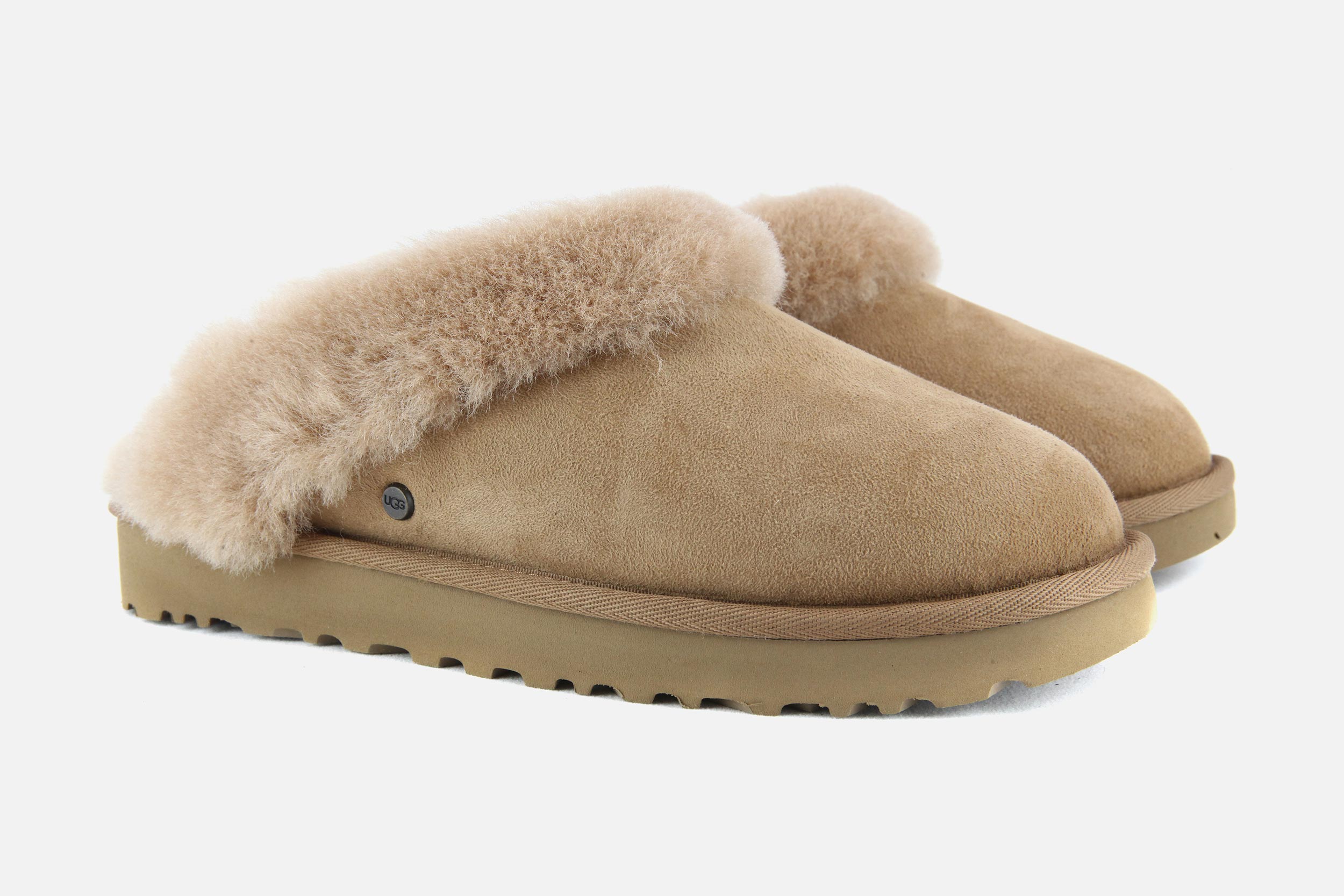 UGG - CLASSIC SLIPPER 2 CHESTNUT Low slippers on labotte