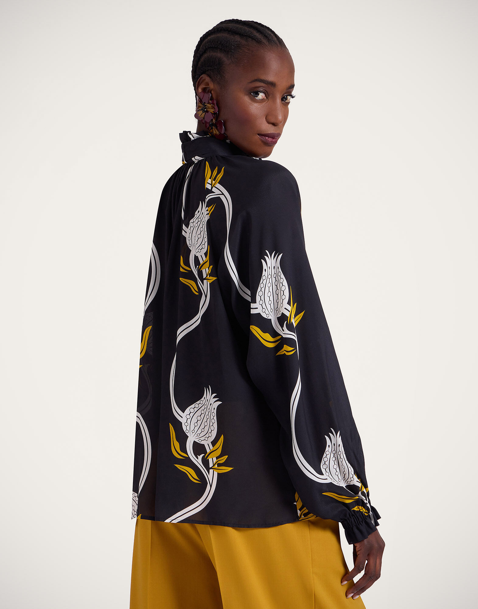 SHI0120VIS019MEL01_BL03_4.jpg?