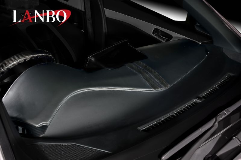LANBO レザーダッシュボードパネル C-HR[ZYX10/NGX50 前期]