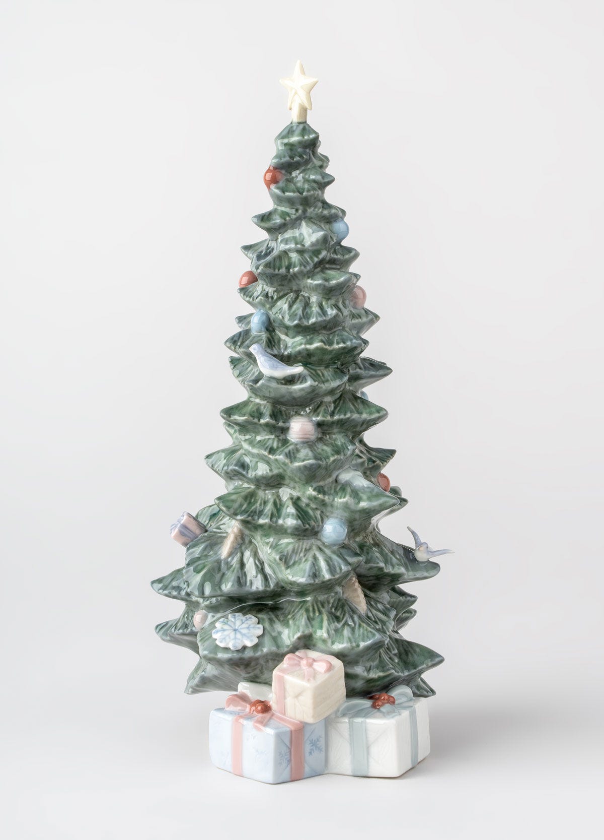 O Christmas Tree Figurine | Lladró® USA