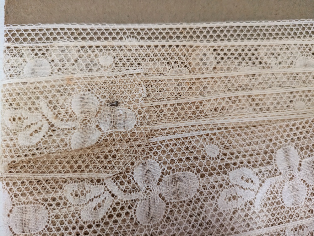 フランスアンティーク 台紙巻きヴァランシエンヌレース 1000cm
