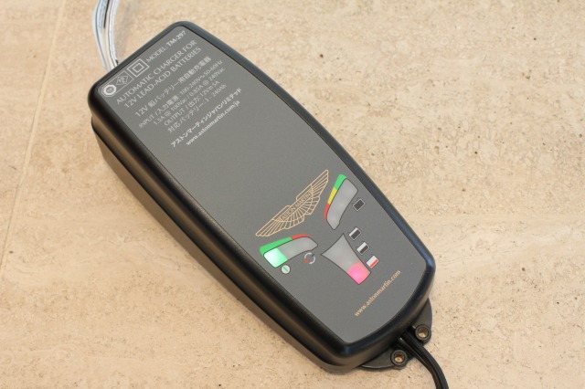 ASTON MARTIN Official Goods～バッテリーコンディショナー | M.AUTO