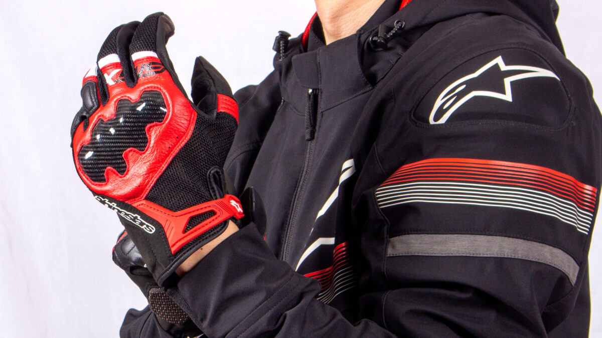 涼しくて操作しやすいバイク用グローブが夏ツーリングをもっと快適に