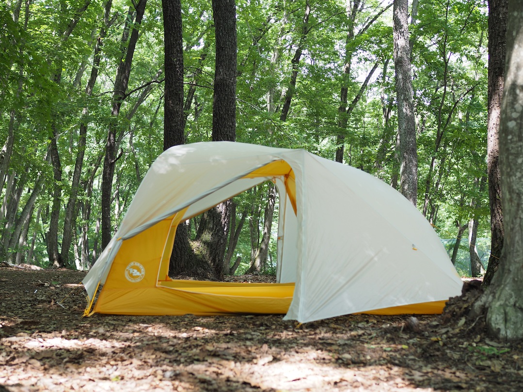 2人用2ドアのULテントの開放感。 アウトドアとキャンプの専門店