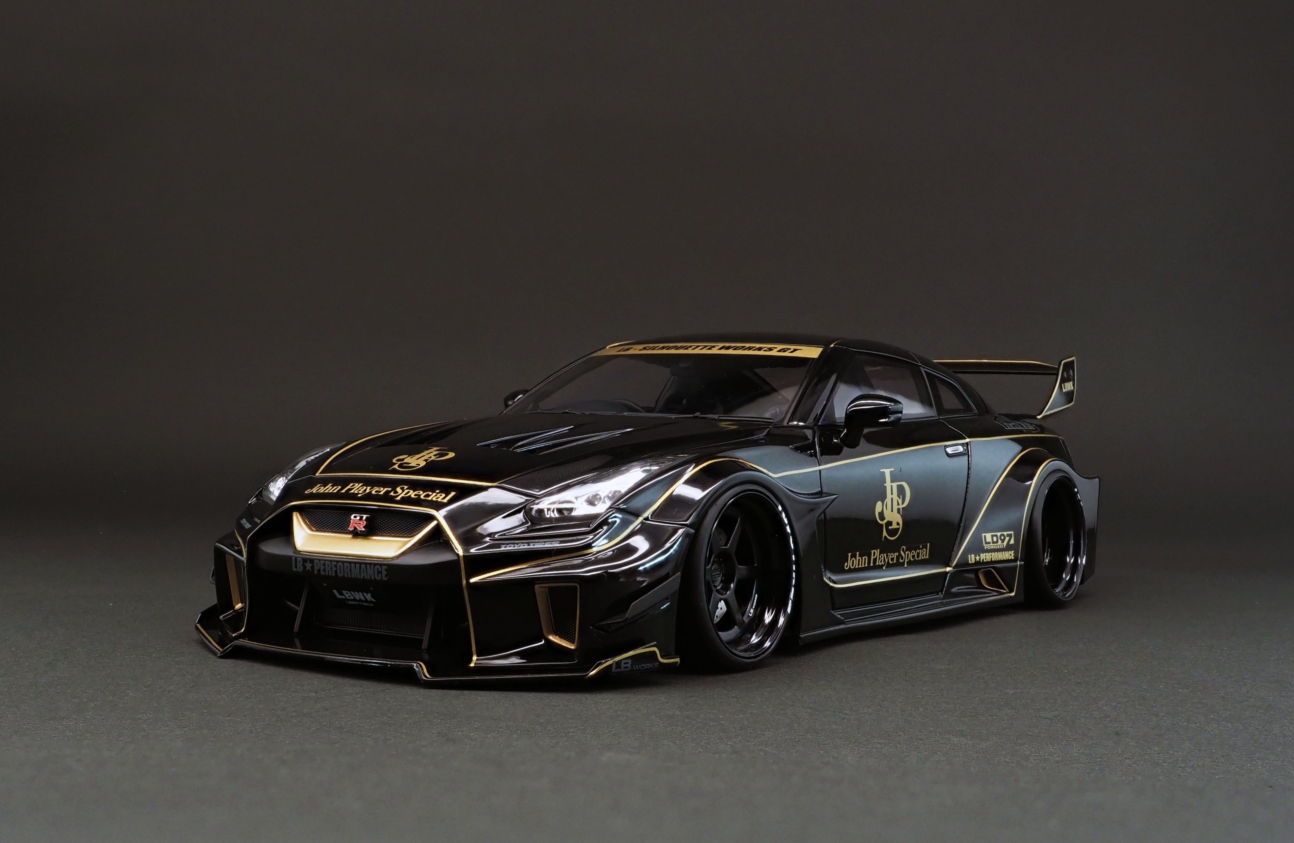 Ignition Model 1:18 Nissan GT-R GT 35GT-RR LB Works Silhouette in