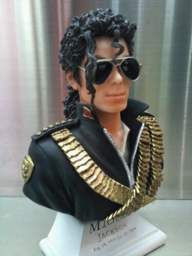 入荷情報】マイケル・ジャクソン フィギュア | 看板の桃太郎ブログ