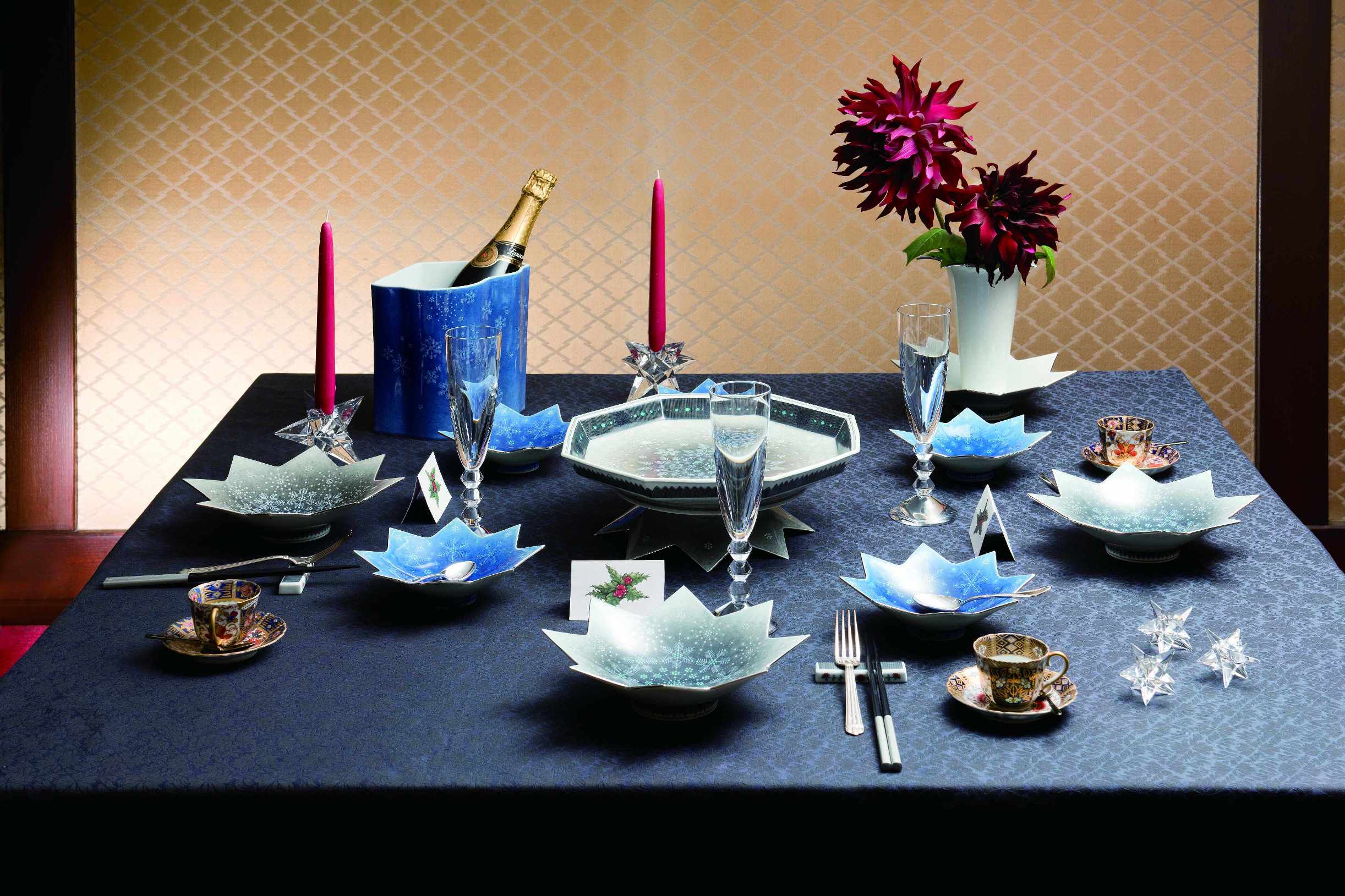 今右衛門】色鍋島の伝統 人間国宝 十三代今泉今右衛門作 色鍋島錦椿絵