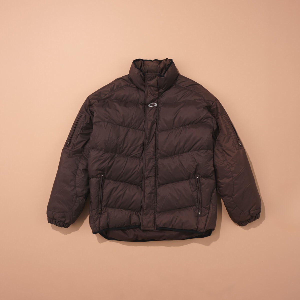 持っているダウンはこの1着だけ。2000年代「オークリー」のエッジの