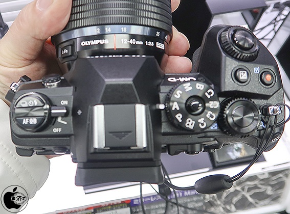 オリンパス、ミラーレス一眼カメラ「OLYMPUS OM-D E-M1 Mark III」を