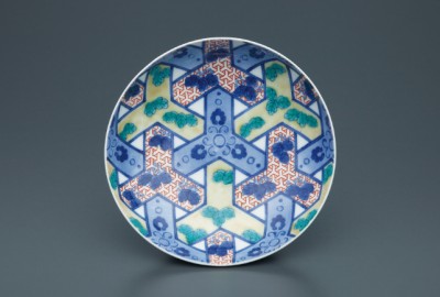 鍋島色絵毘沙門亀甲文五寸皿 | 商品詳細 東洋古陶磁の前坂晴天堂