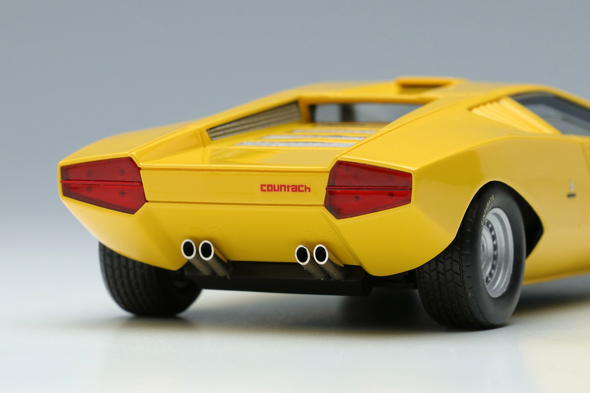 Make Up Co., Ltd. / Lamborghini Countach LP500 Bertone 1971