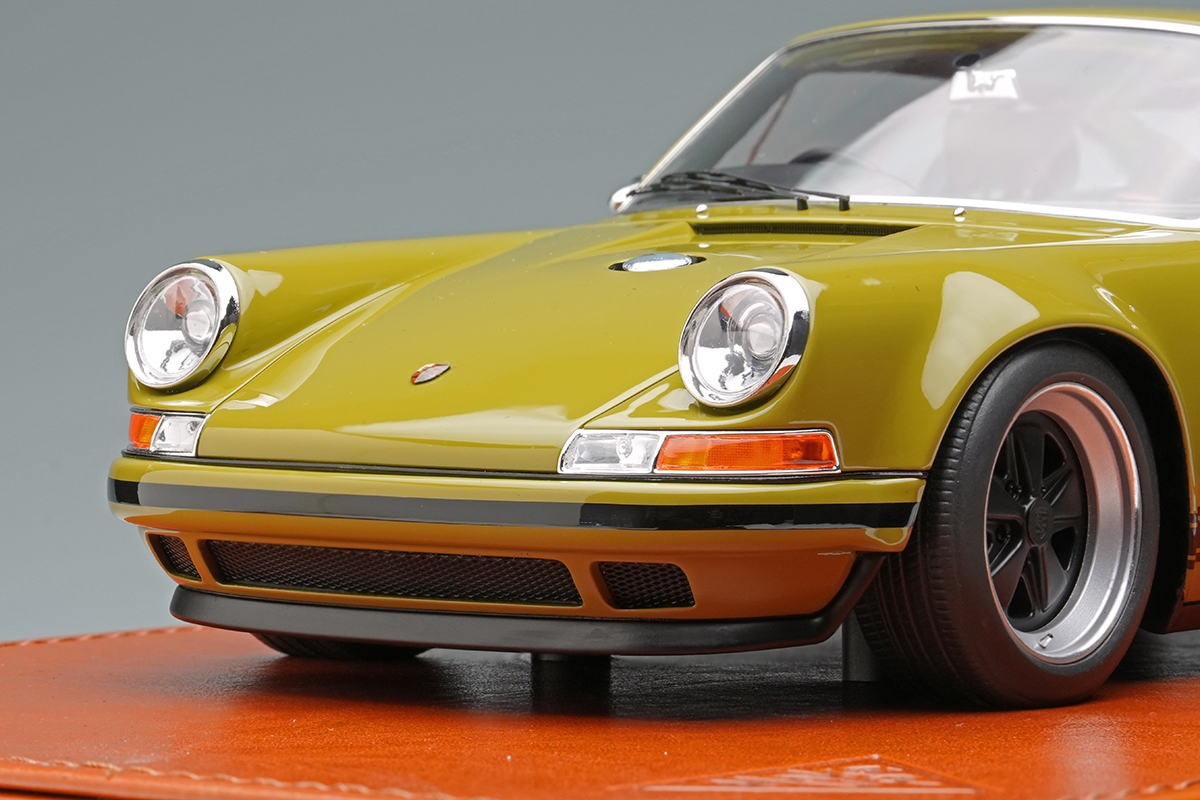 Make Up Co., Ltd. / Singer 911 (964) Coupe