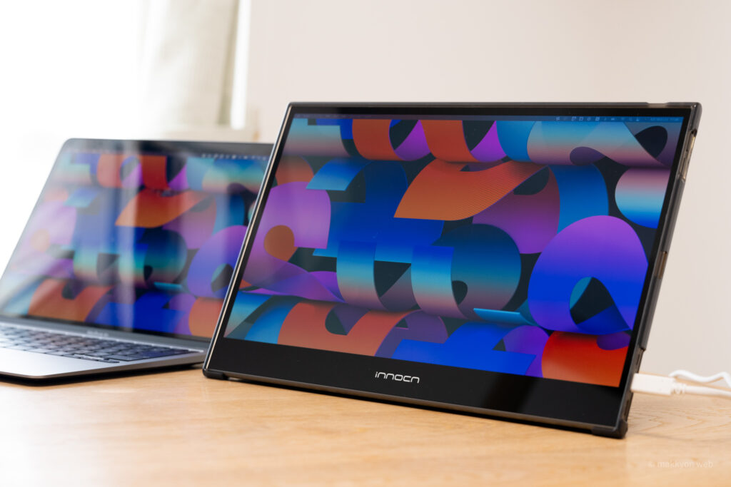 有機ELのモバイルディスプレイってどうなの？？INNOCNの15.6インチOLED
