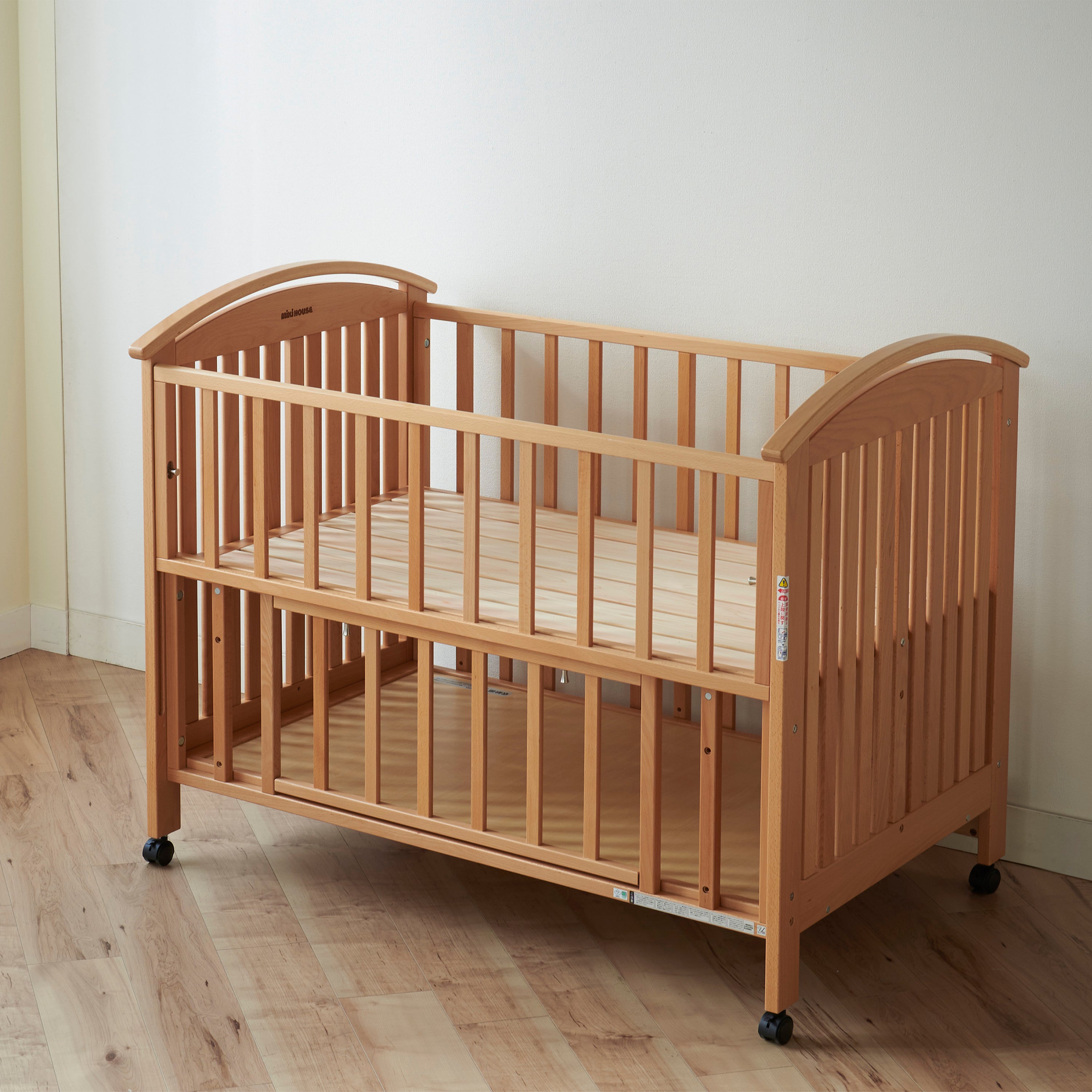 ベビーベッド – ミキハウスオフィシャルサイト