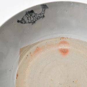 中国 徳化 印判魚文八寸皿 ｜ みんげい おくむら （日本と世界の民芸）