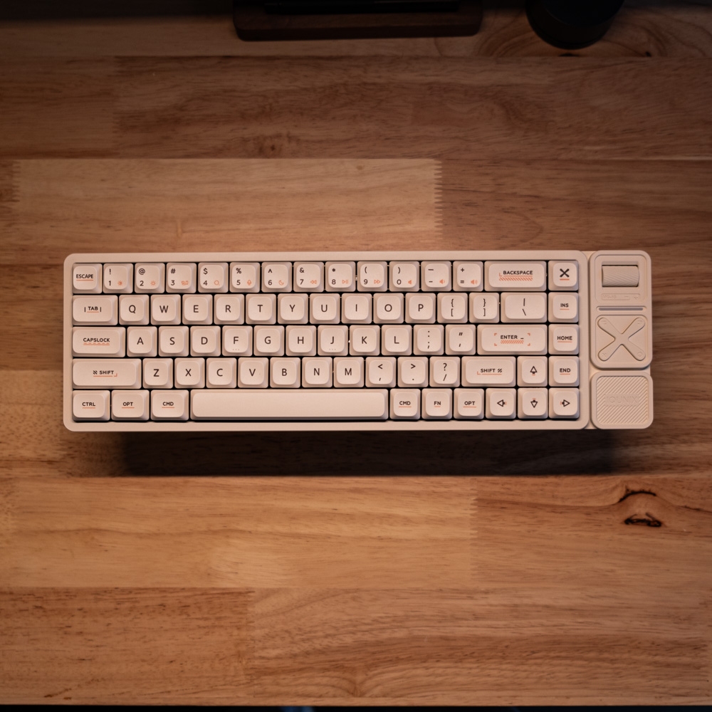 IQUNIX MG65 PRO - Minimal Desk Setups