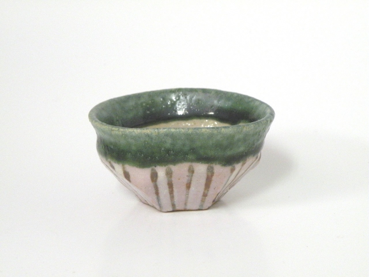 美濃焼伝統工芸品協同組合 | 志野ぐい呑