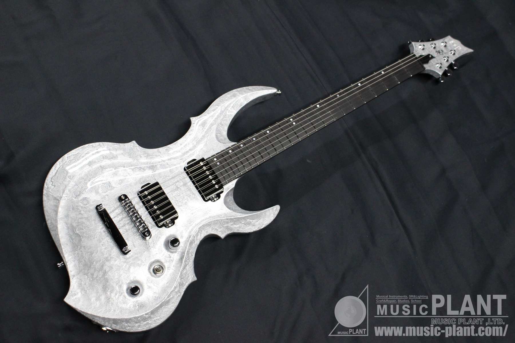 ESP エレキギターFRX-NT LIQUID METAL SILVER()売却済みです