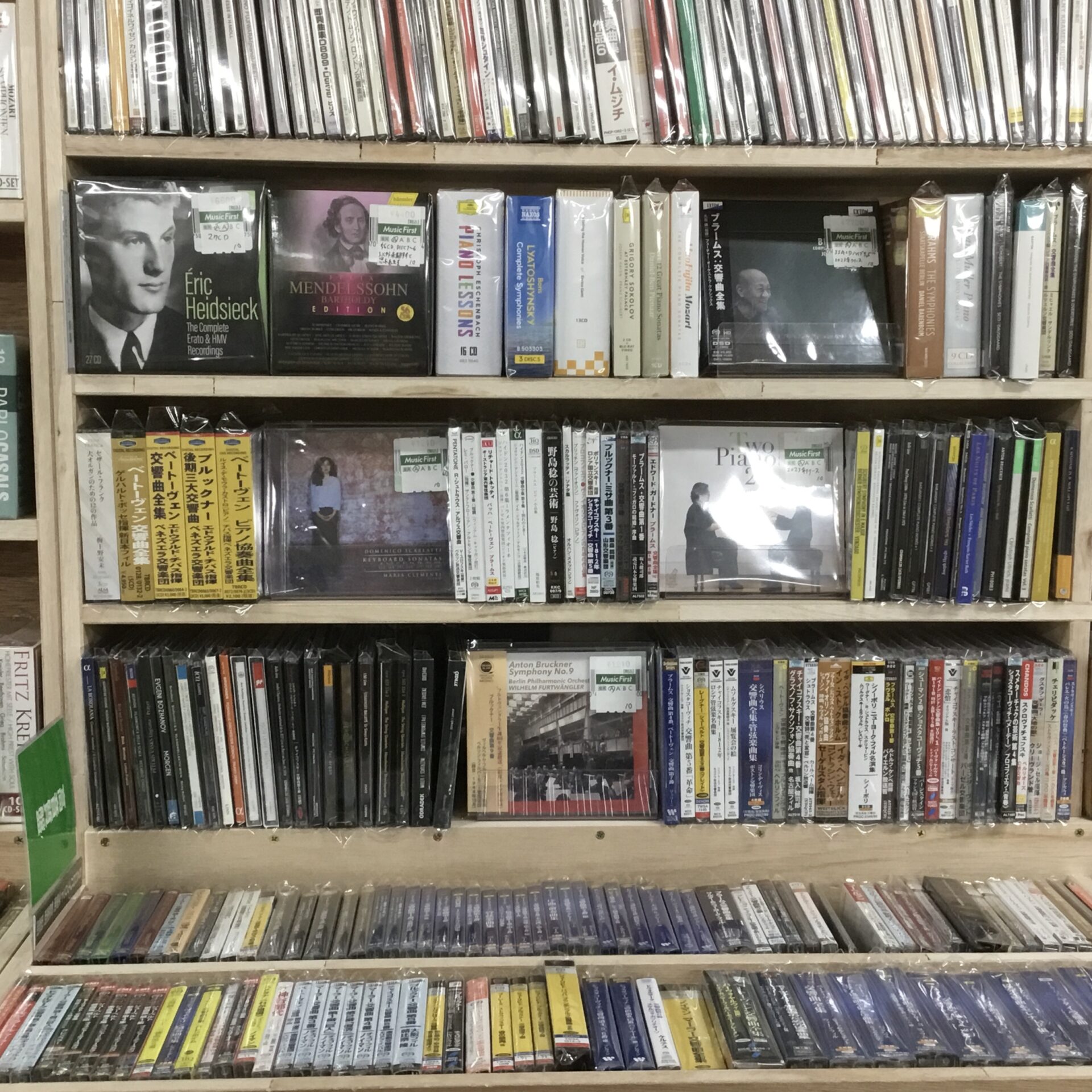 近年リリースされた中古クラシックCDが大量入荷しました。